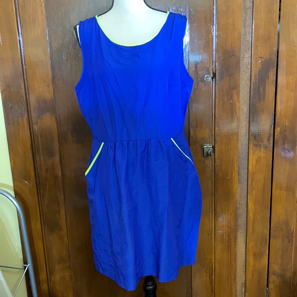 NWOT—WOMEN’S SLEEVELESS DRESS SIZE XXL